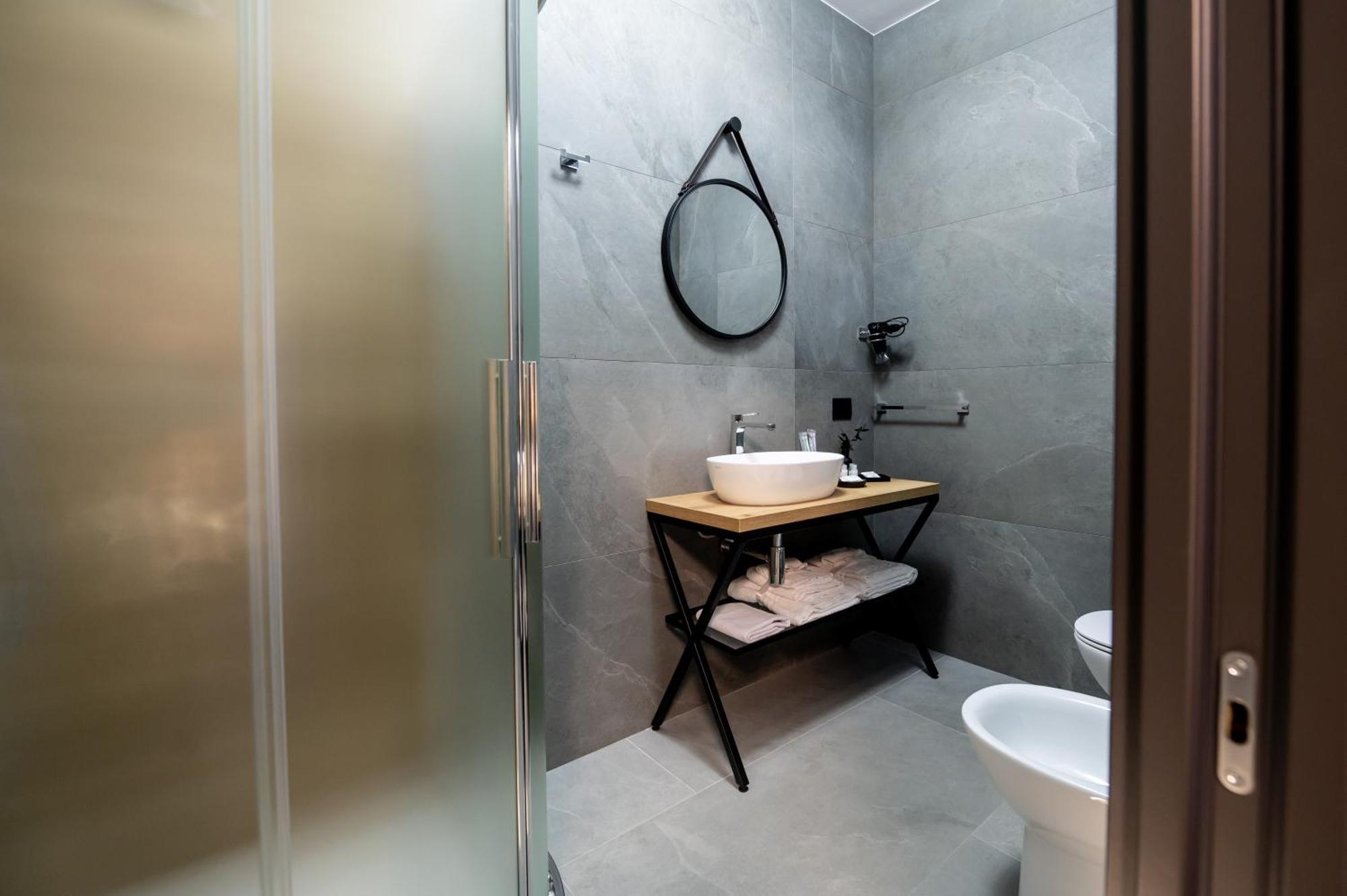 Mia Rooms B&B Milazzo Bagian luar foto